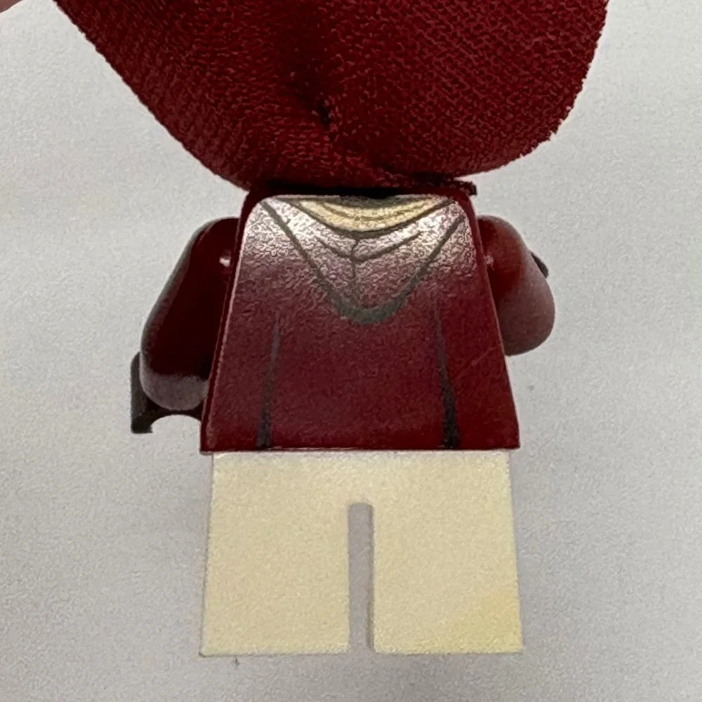 LEGO Harry Potter Quidditch Minifigure Gryffindor Robes with Cape and Broom